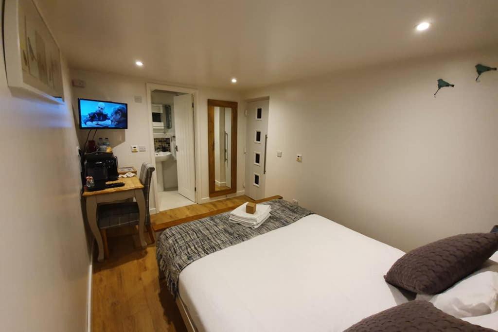 Villa Annex In Chippenham With Parking And Wifi Esterno foto